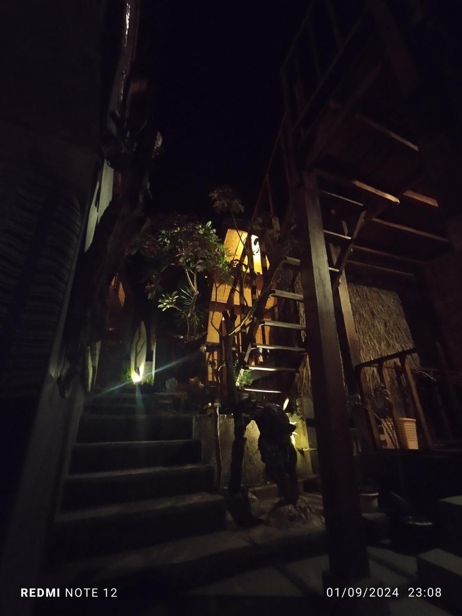 The Golden Ave Bungalow Gili Trawangan Exterior photo